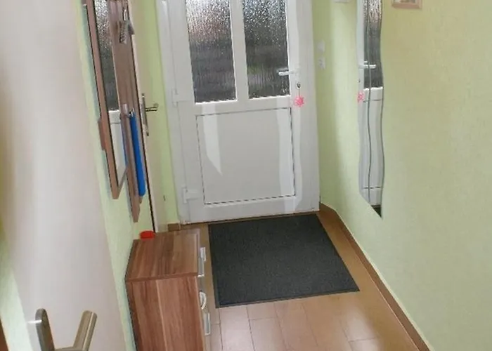 Apartment Segler Souterrainwohnung - Abc154